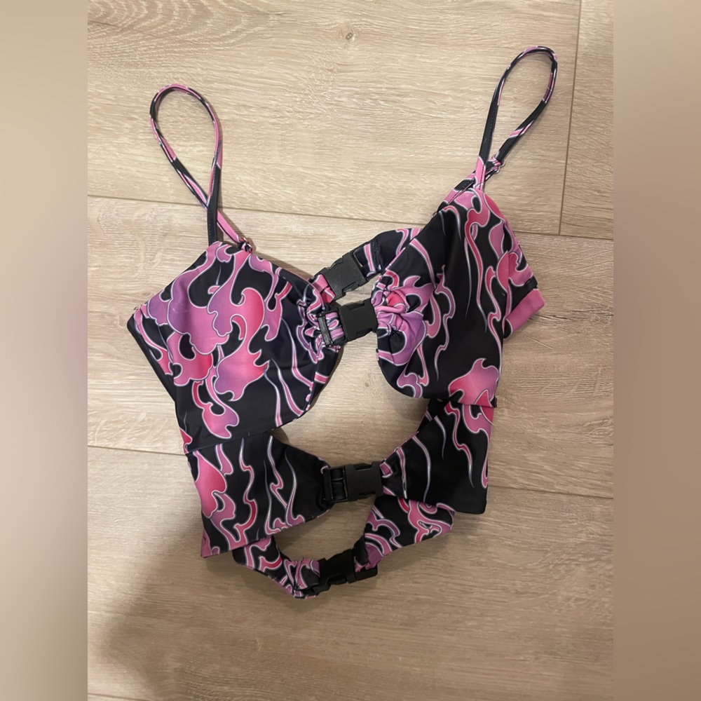 Tiger Mist Croptop Cutout
